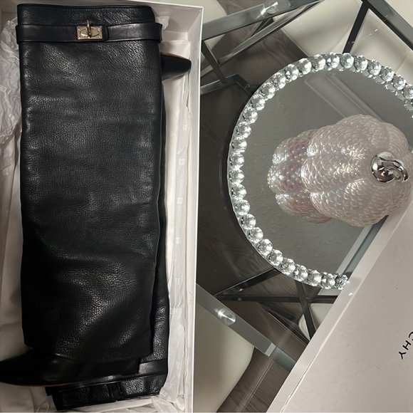 Authentic Original Givenchy shark boot. No lock style. - Picture 2 of 6